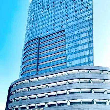 Hanza Tower White Sky & High Floor Pool & Jacussi & Sauna شقة *