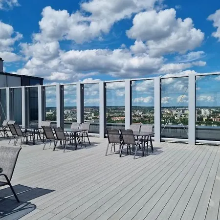 Hanza Tower White Sky & High Floor Pool & Jacussi & Sauna * شتشيتسين