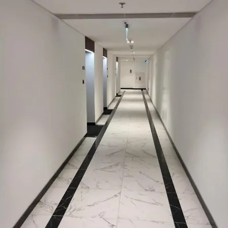 شقة Hanza Tower White Sky & High Floor Pool & Jacussi & Sauna شتشيتسين